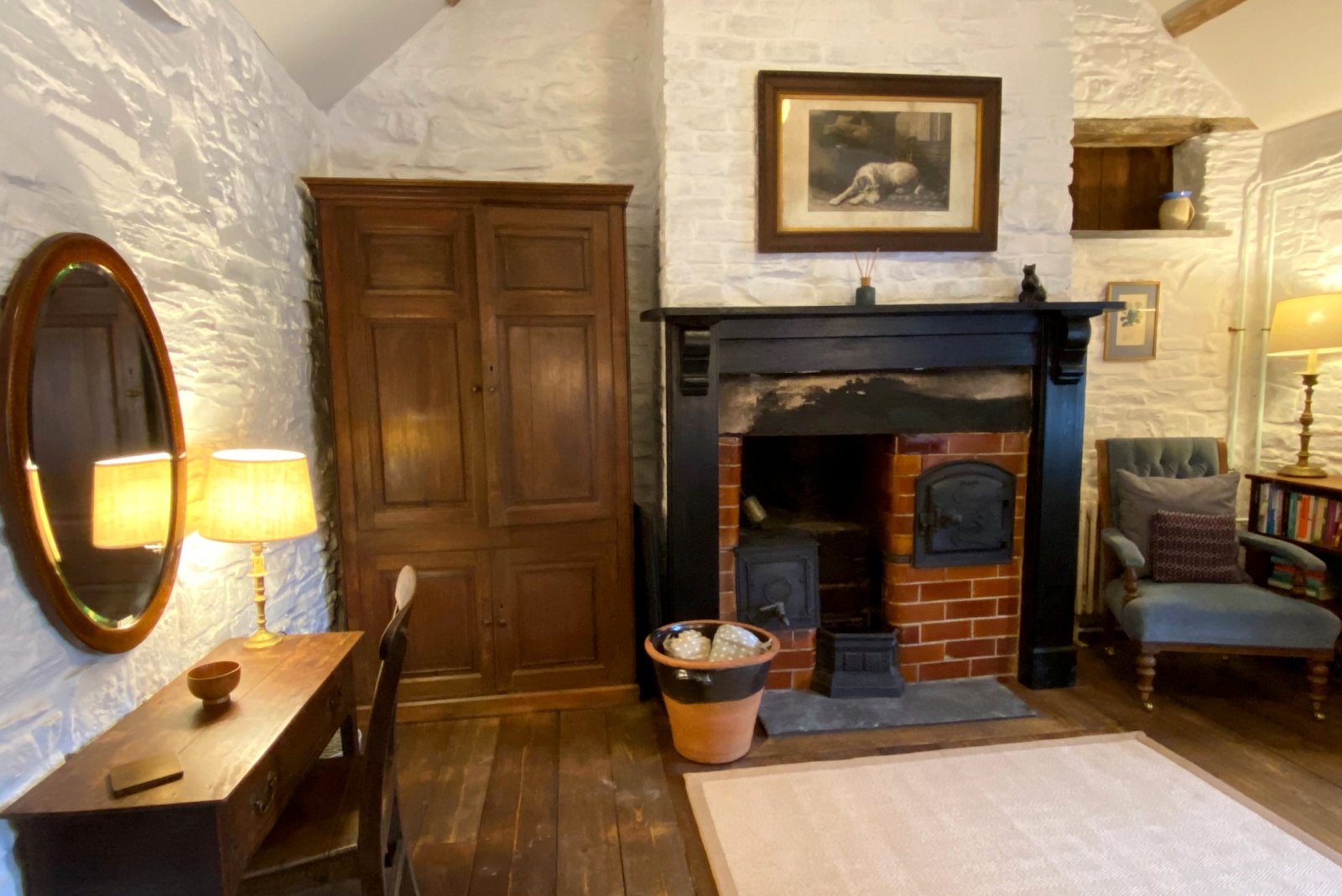 Maenllwyd gallery image