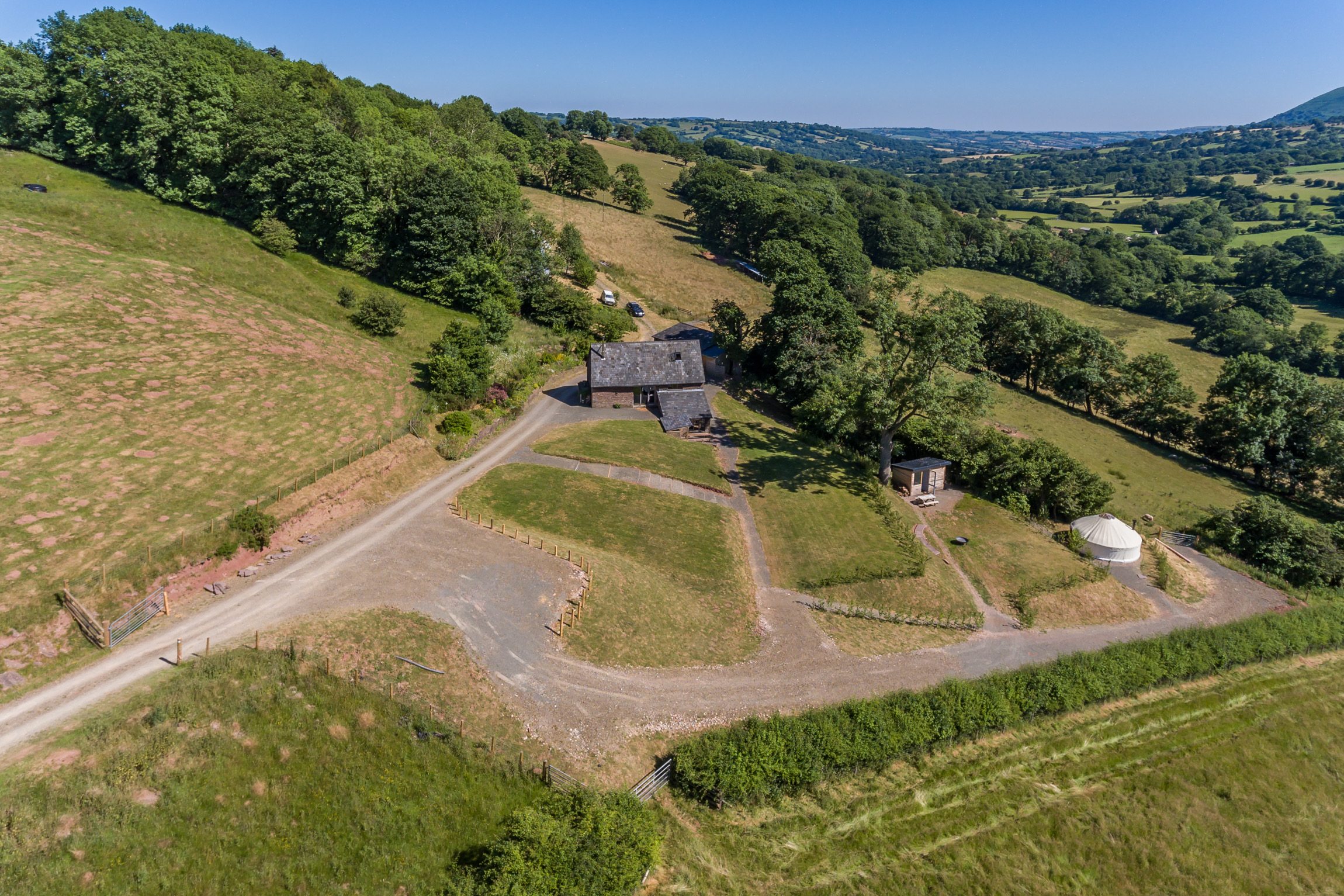 Tŷ'r Olchon Estate